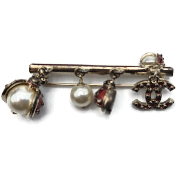 Chanel Gold Enamel Ladybug & Pearl Dangling Brooch A97981 Z5712 Spring 2018 VTG - Picture 9 of 16